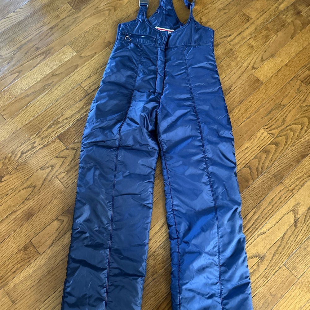 Women’s medium vintage snow suit